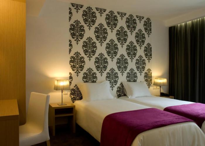 Hotel Genesis