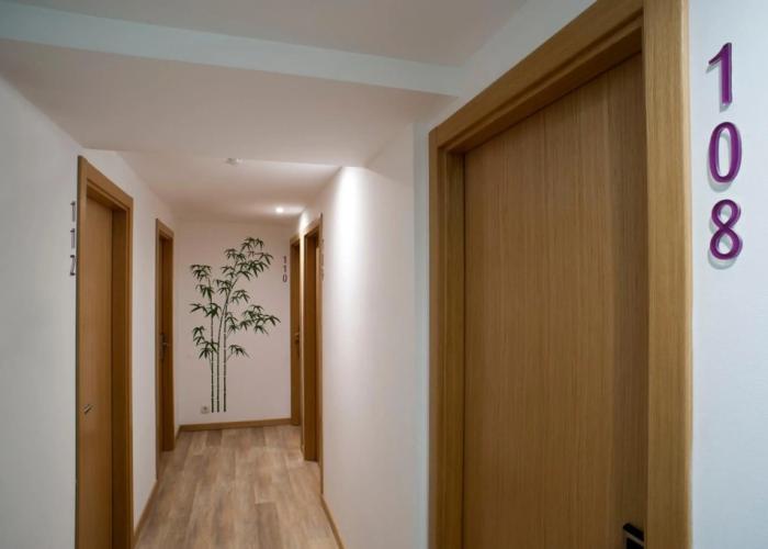 Hotel Genesis