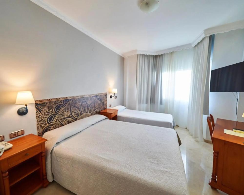 фото Hotel Bajamar