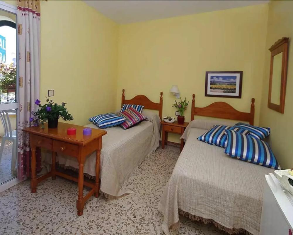 фото Hostal Azahara