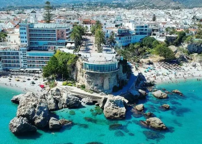 Abril Nerja