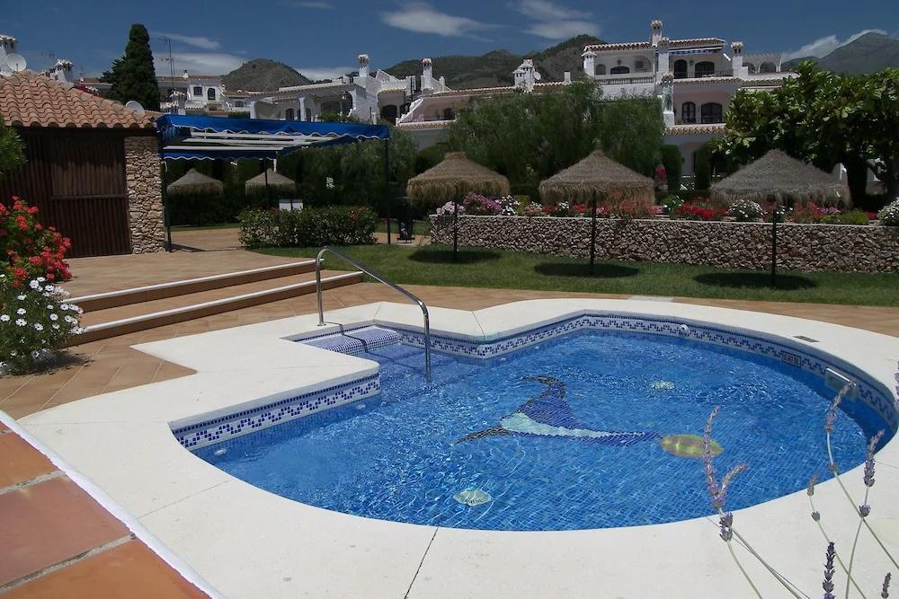фото Nerja Villas Capistrano