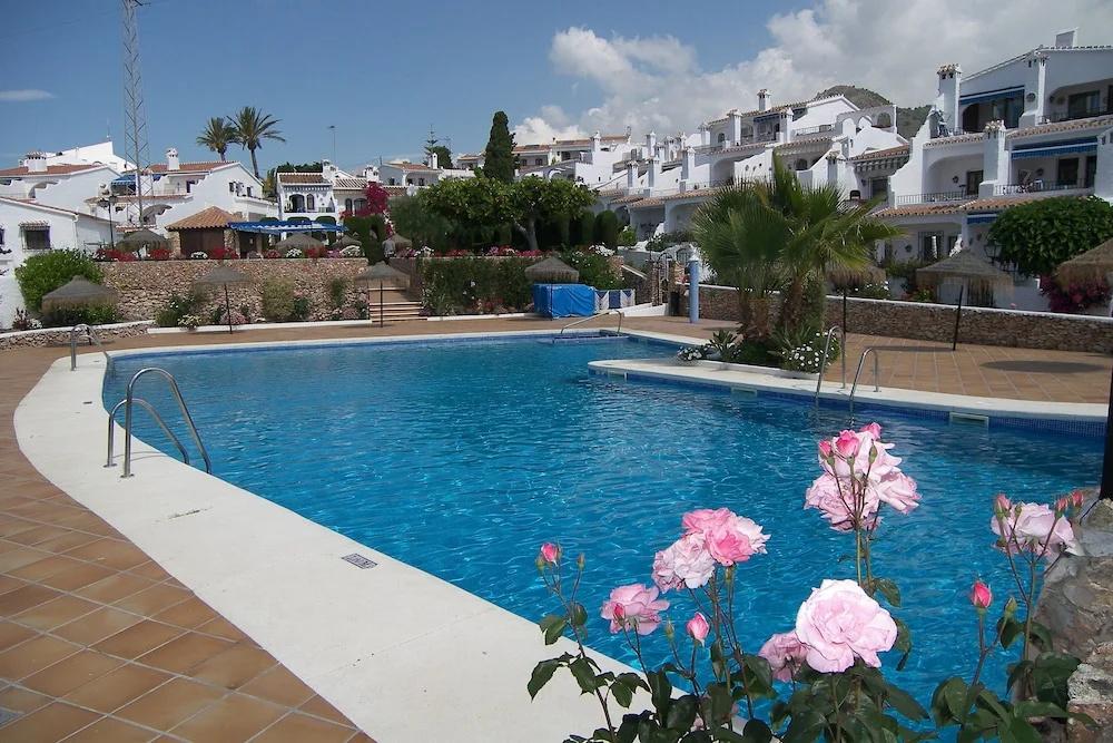 фото Nerja Villas Capistrano
