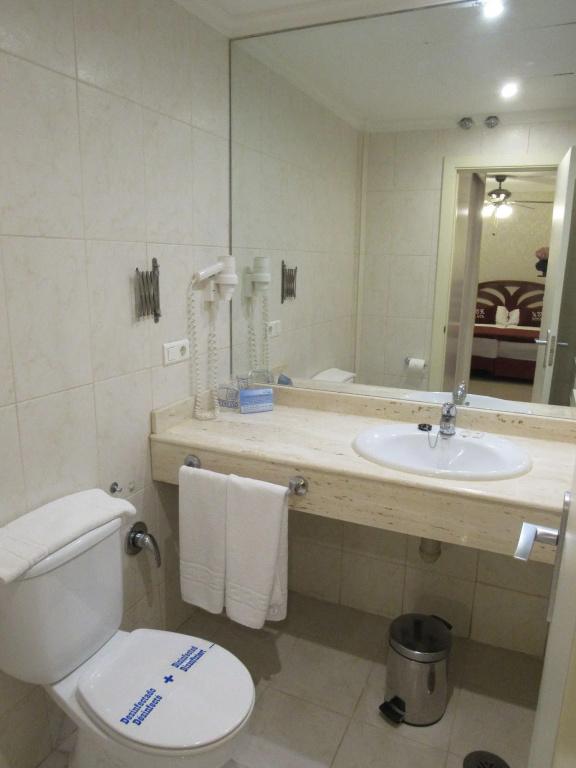 фото Hotel Los Arcos