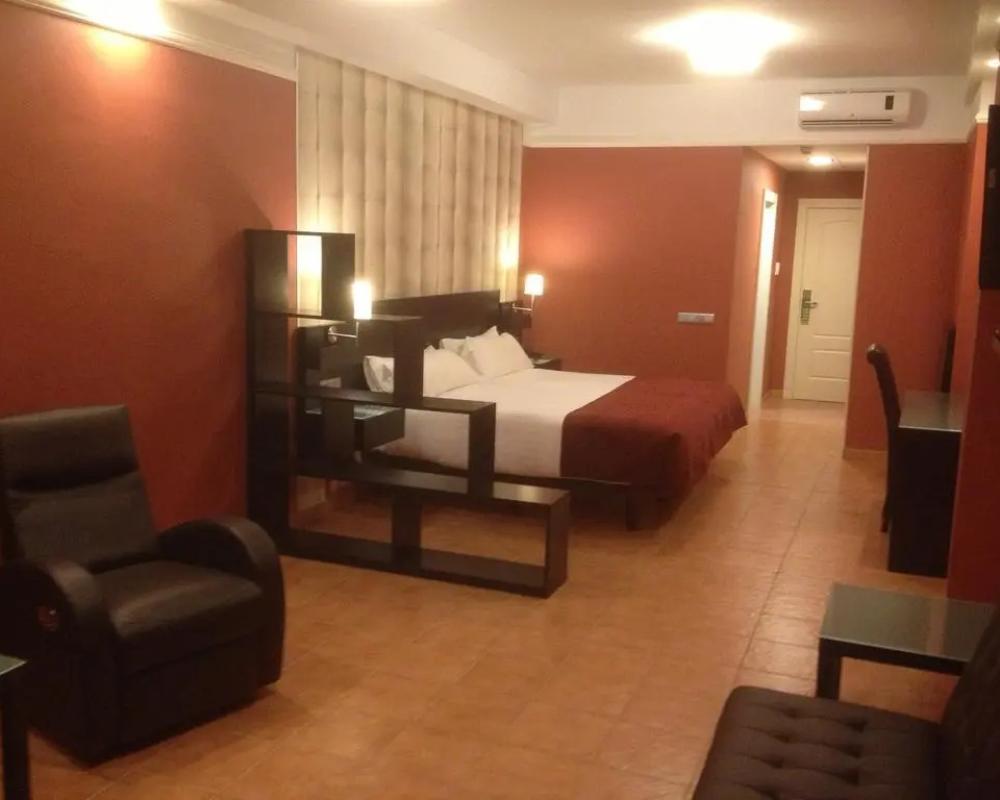 фото Hotel Los Arcos