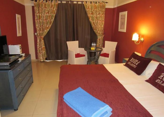 Hotel Los Arcos
