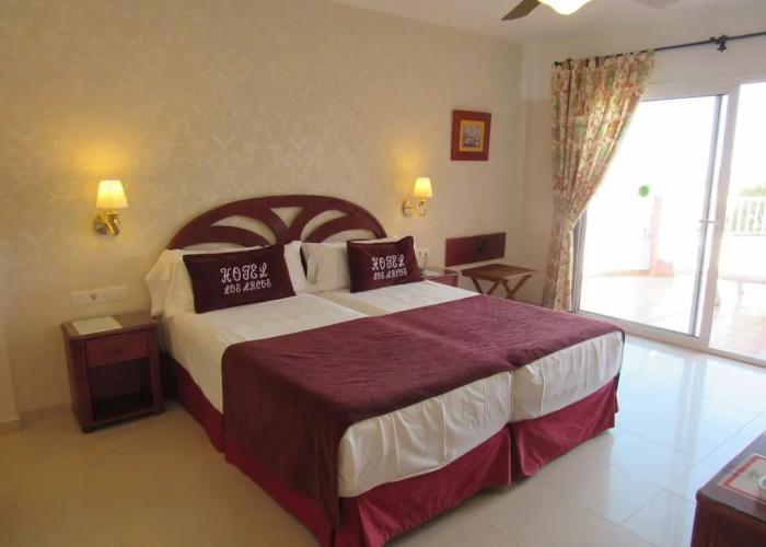 Hotel Los Arcos