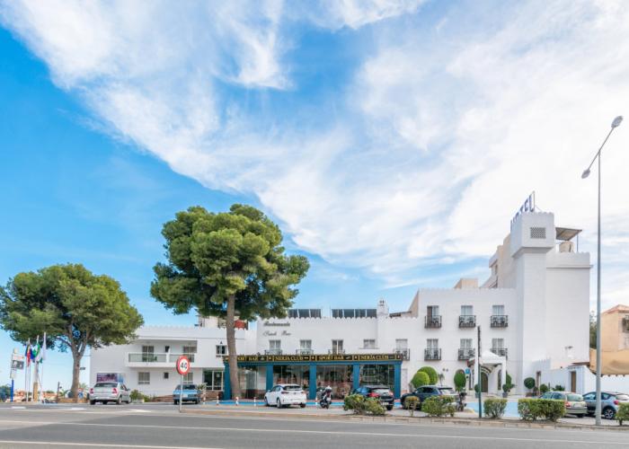 Nerja Club by Dorobe Hotels