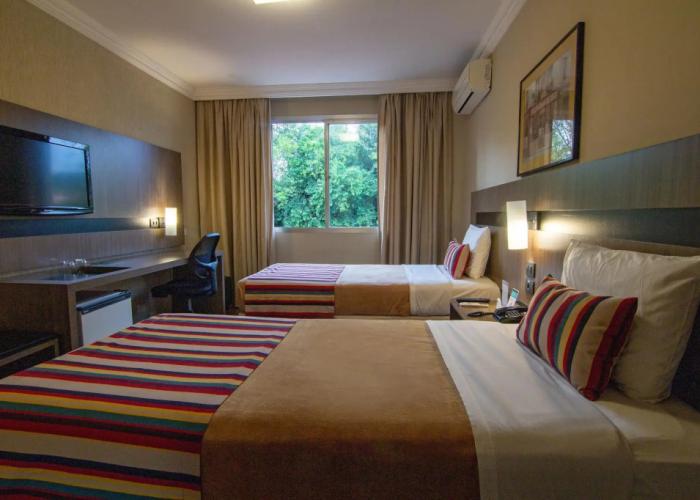Hotel Deville Express Cascavel
