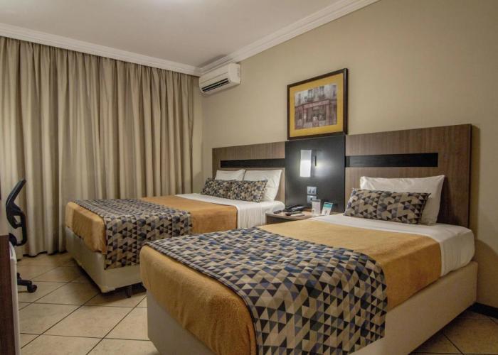 Hotel Deville Express Cascavel