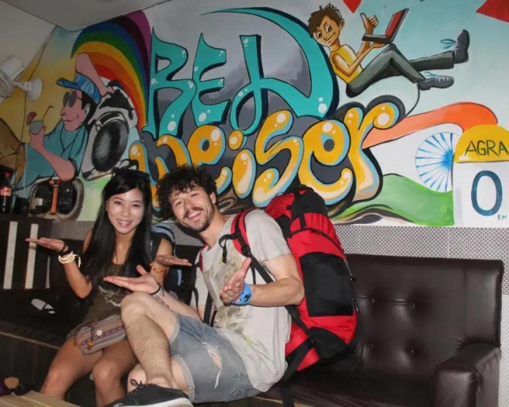 фото Bedweiser Backpackers Hostel