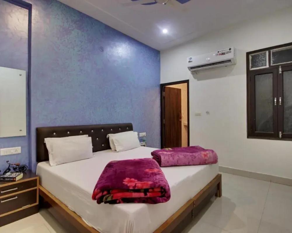 фото Bedweiser Backpackers Hostel