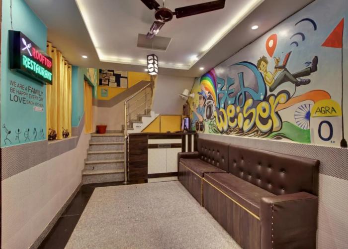 Bedweiser Backpackers Hostel