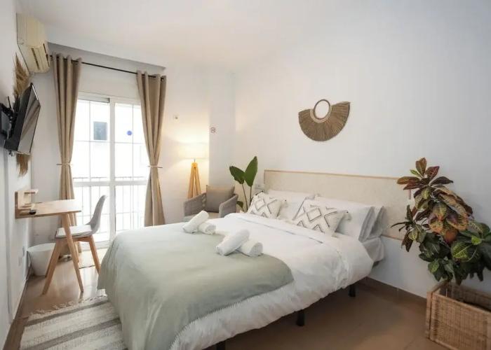 Naim Guest House Nerja