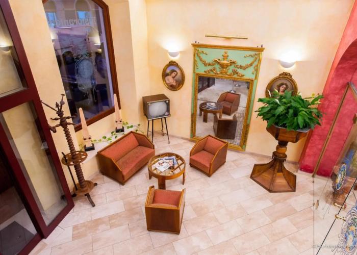 Hotel Flora