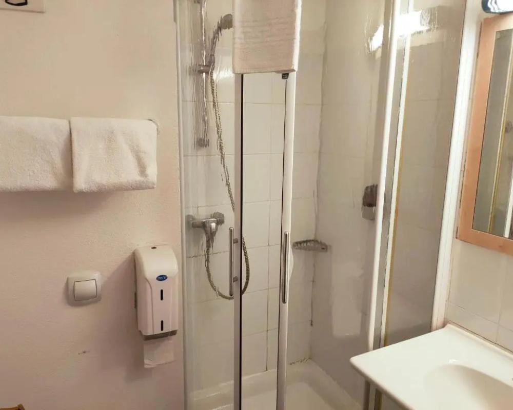 фото Brit  Hôtel Cahors Nord