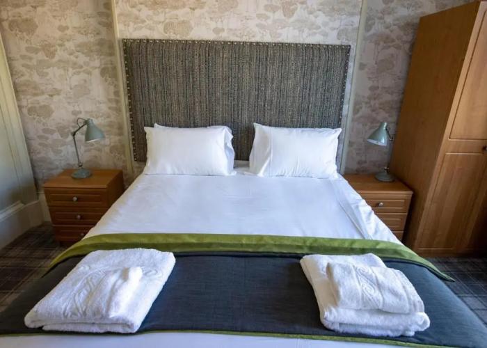 The Waverley Hotel