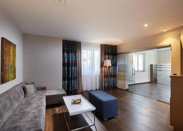 Hotel Schloss Reinach