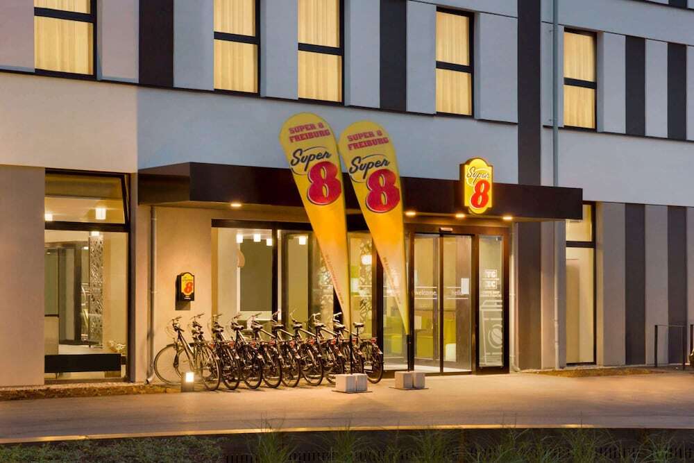 Super 8 By Wyndham Freiburg
