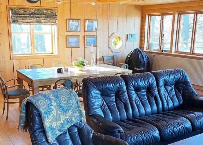 Lakeview Cottage Retreat-by Traum