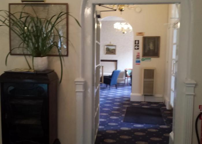 George and Abbotsford Hotel