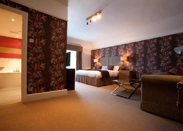 The Townhouse Hotel