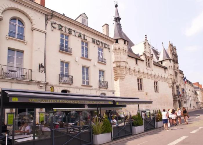 Cristal Hotel Restaurant