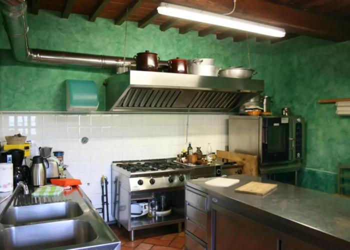 Wonderful private villa for 16 people with WIFI, private pool, TV and parking