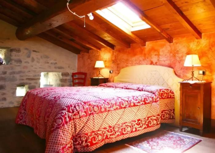 Wonderful private villa for 16 people with WIFI, private pool, TV and parking
