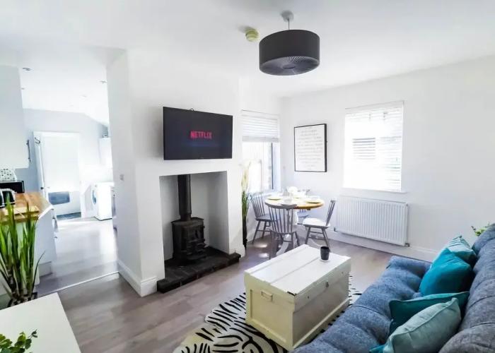 Central Stamford Townhouse