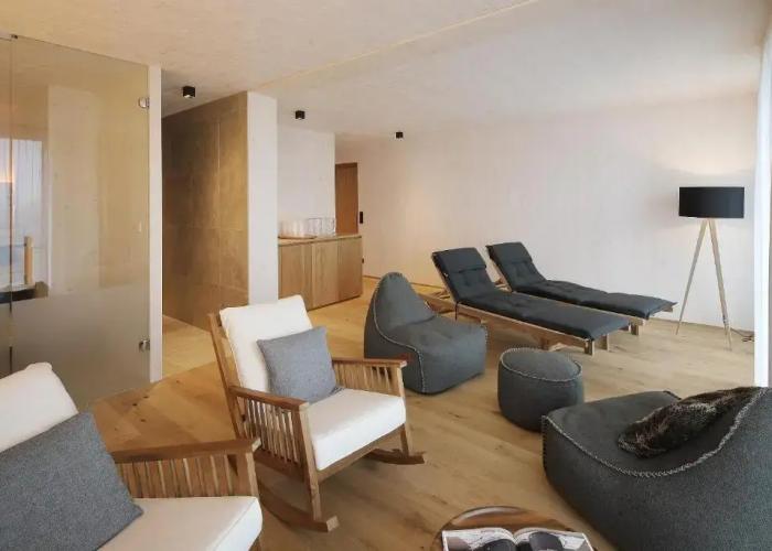 2nd Home Hotel