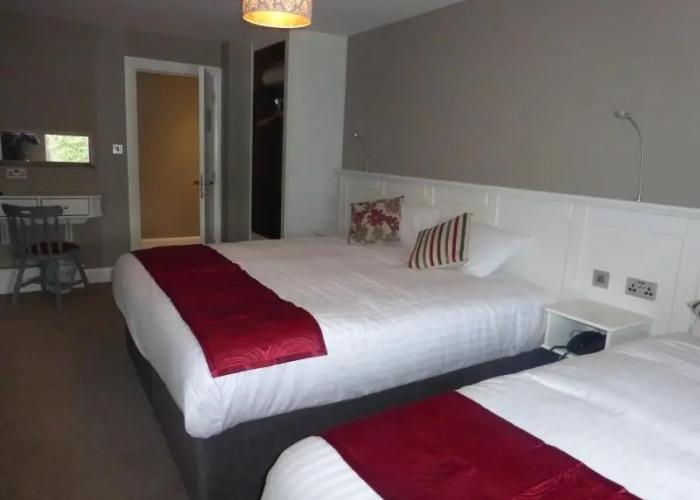 Ryan's Hotel