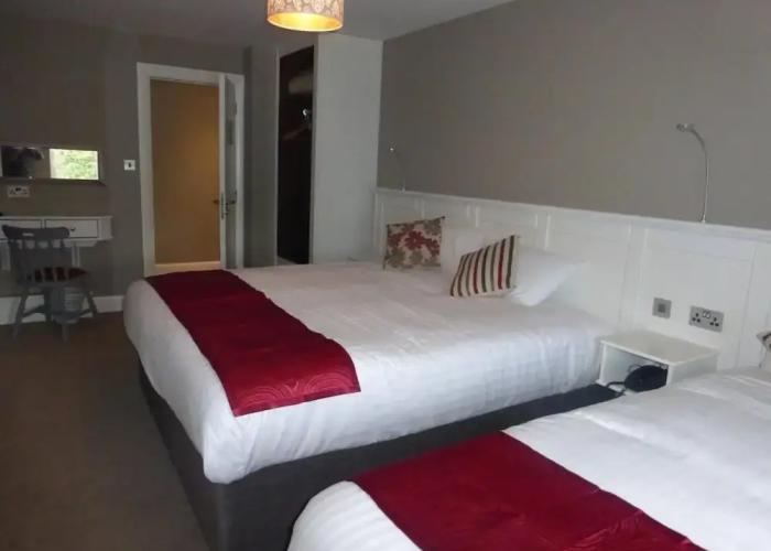 Ryan's Hotel