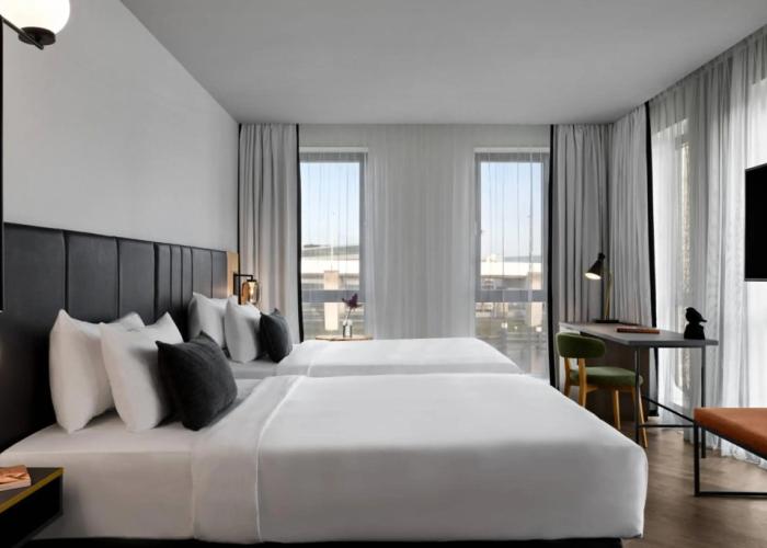 Renaissance Amsterdam Schiphol Airport Hotel