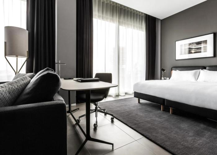 Renaissance Amsterdam Schiphol Airport Hotel