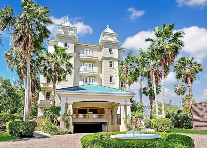 Luxury Penthouse Condo With 360 Oceanviews