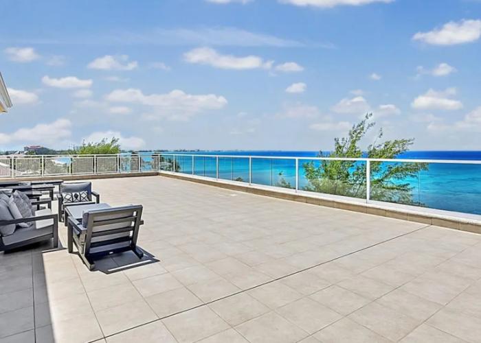 Luxury Penthouse Condo With 360 Oceanviews