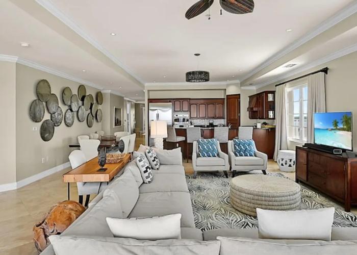 Luxury Penthouse Condo With 360 Oceanviews
