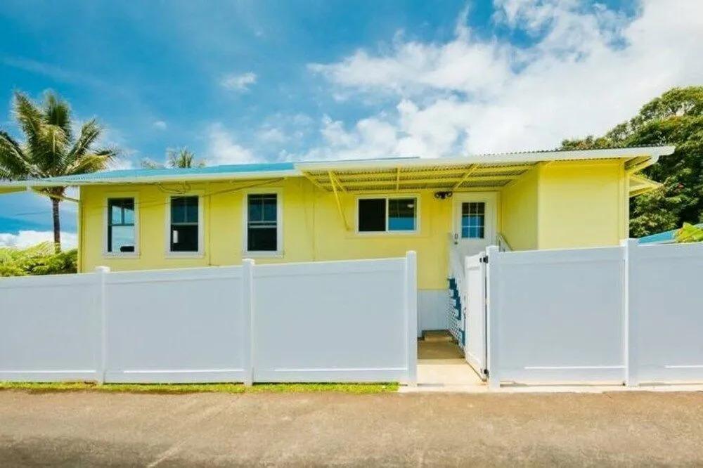 Makani Ea Home 2 Bedroom Home by RedAwning
