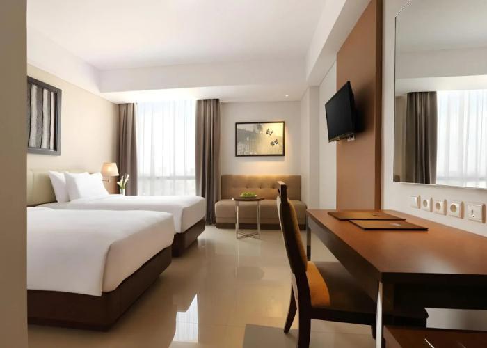 Santika Premiere Kota Harapan Indah