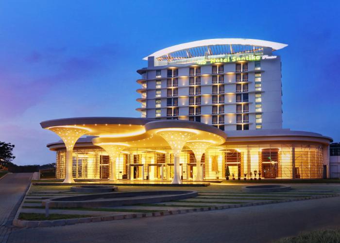Santika Premiere Kota Harapan Indah