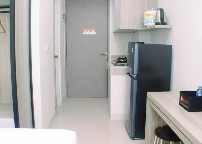 Homey And Minimalist Studio At Vasanta Innopark Apartment