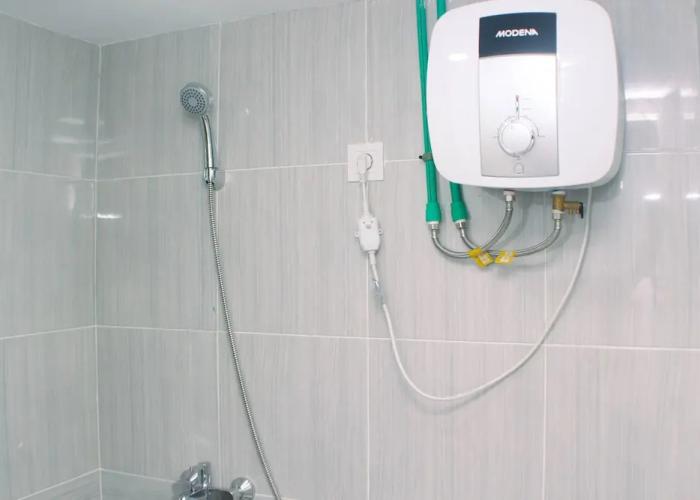 Homey And Minimalist Studio At Vasanta Innopark Apartment