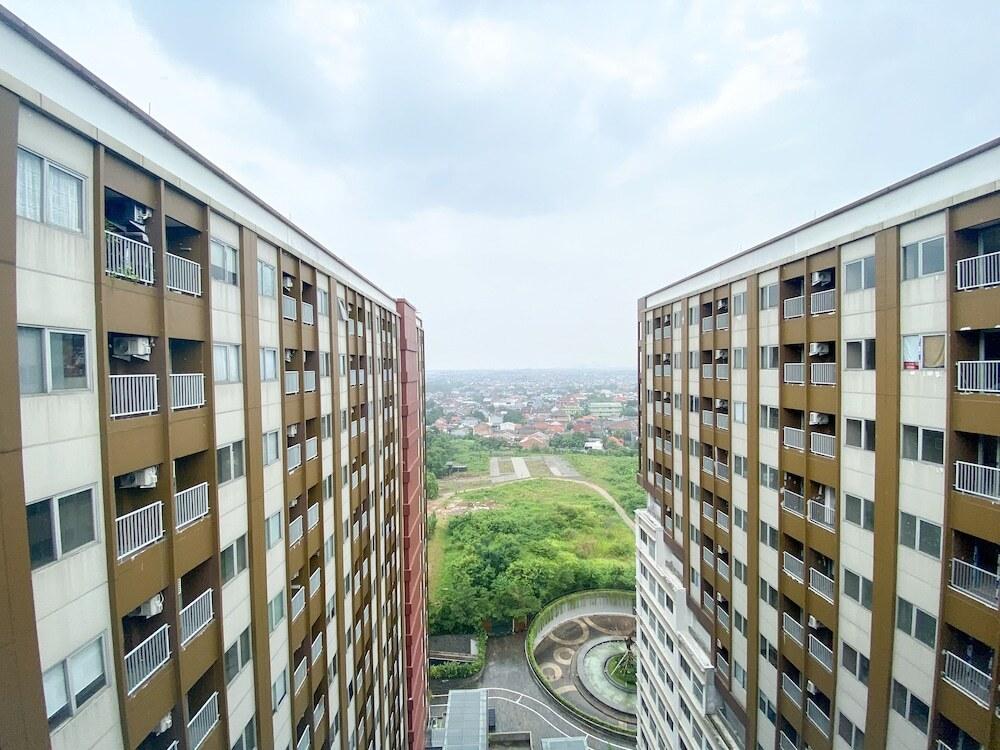 Well Furnished And Cozy Studio At Gateway Park Lrt City Bekasi Apartment
