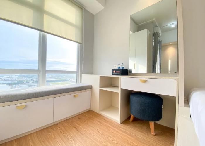 Homey And Elegant Studio Vasanta Innopark Apartment