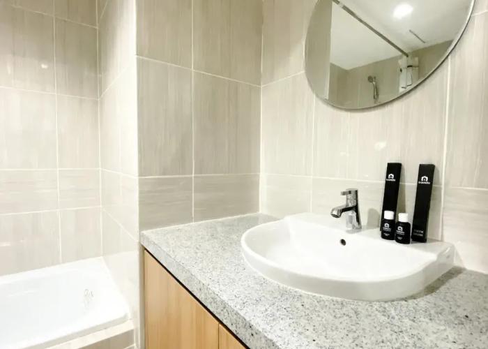 Best Homey 1Br At 25Th Fl Vasanta Innopark Apartment