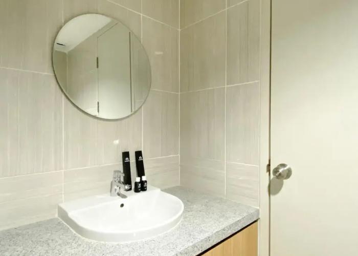 Best Homey 1Br At 25Th Fl Vasanta Innopark Apartment