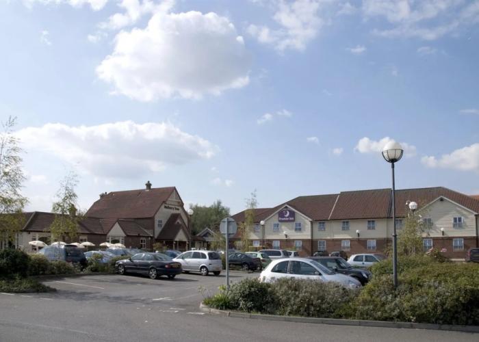 Premier Inn Braintree (A120)