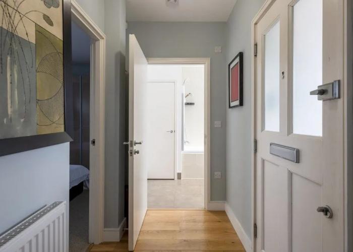 Luxurious Private One Bedroom Apartment
