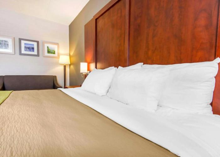 Comfort Inn & Suites